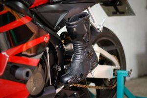 comment choisir ses bottes moto